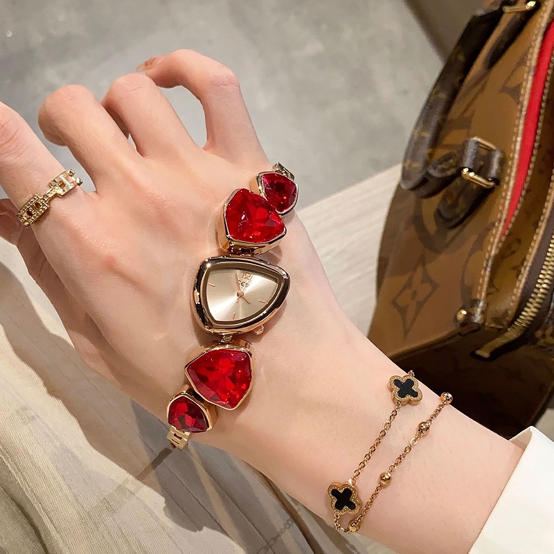 New color scheme irregular des - Luxury Watch Trading review and price